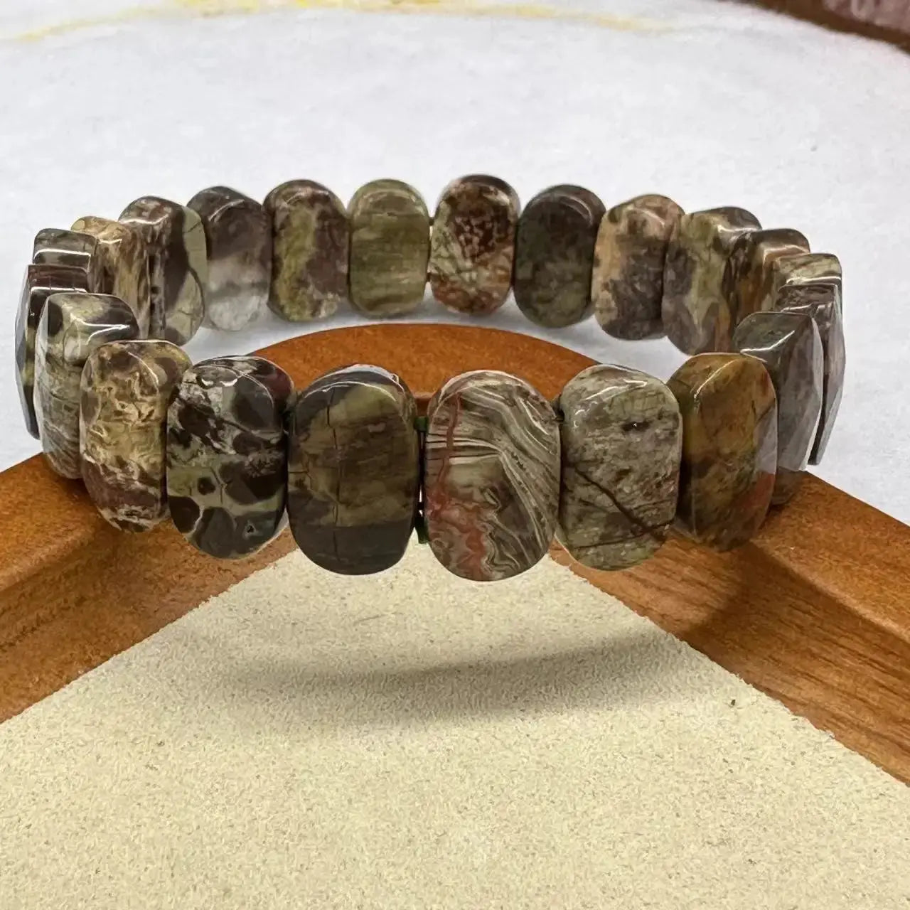 Natural Stone 8*14mm  Faceted Bracelets Lapis Labradorite Crystal  Red Jasper Agate Howlite Rhodonite Unakite For Wholesale Jewelry and Clovers