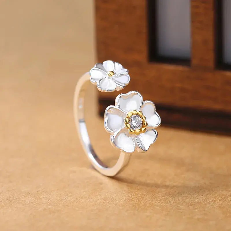 New Fashion Silver Color Green Flower Leaf Rose Daisy Enamel Open Finger Rings For Women Girl Jewelry Gift Dropship Wholesale Jewelry and Clovers